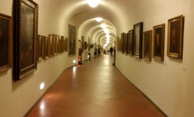 Beni culturali, a rischio 35mila visitatori agli Uffizi: chiude corridoio Vasariano