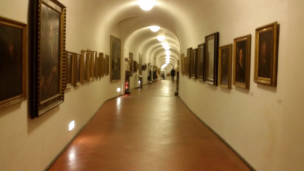 Beni culturali, a rischio 35mila visitatori agli Uffizi: chiude corridoio Vasariano