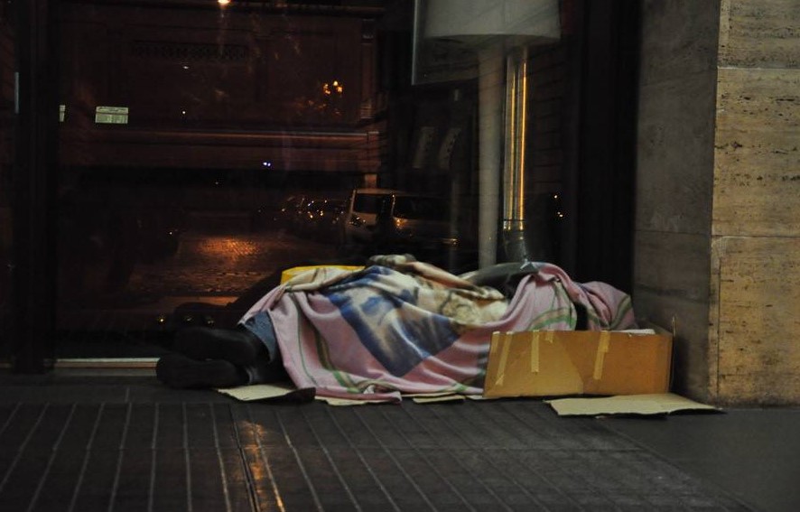 Italiani povera gente, 4,5 milioni gli indigenti: il 10% sono giovani