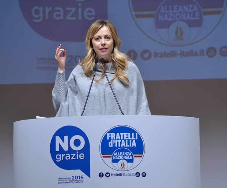Referendum, Meloni: se vince il ‘No’ Renzi a casa o scendiamo in piazza
