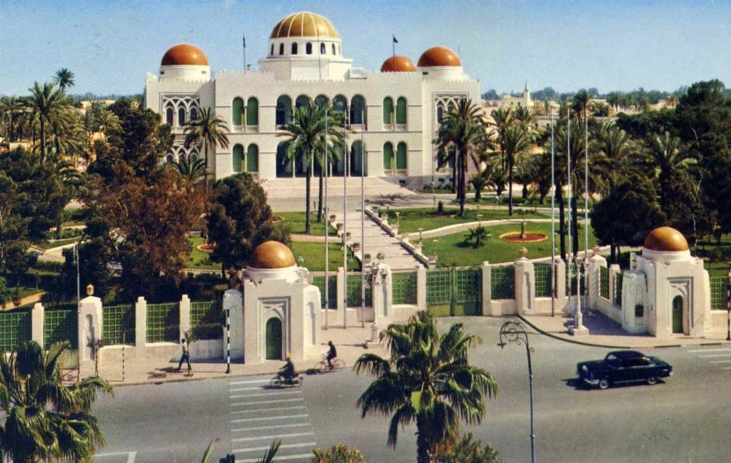 Libia, Sarraj attacca Haftar: responsabile attacco ambasciata italiana