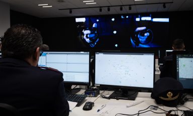 Inaugurata 'Mondi Connessi': la control room della Polizia