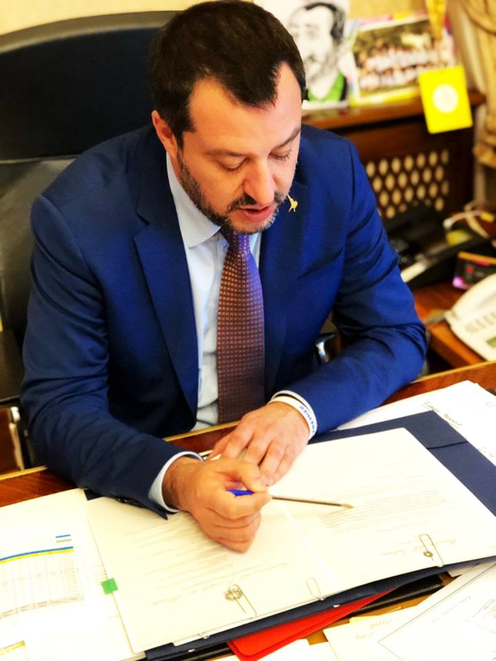 Salvini foto profilo Facebook