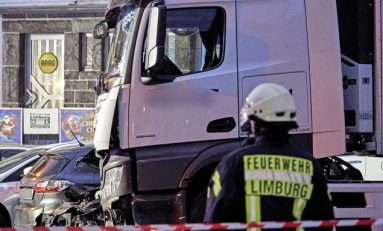 Germania: tenta la strage con un camion, fermato dai testimoni