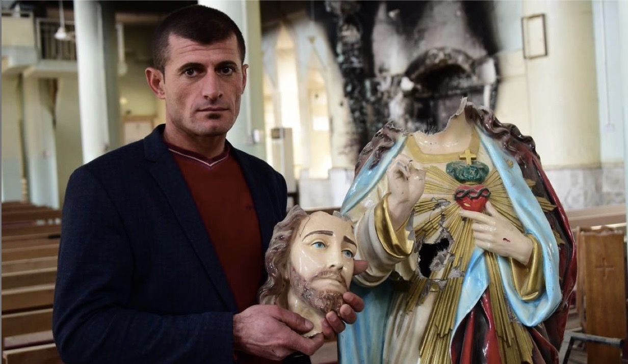 Cristiani in Iraq foto rapporto Aiuto alla chiesa che soffre