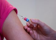 Vaccino adolescenti, studio Usa: "Effetti collaterali gravi sono rari"